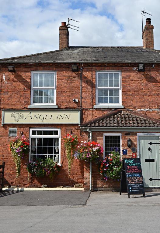 Angel Inn Misson エクステリア 写真